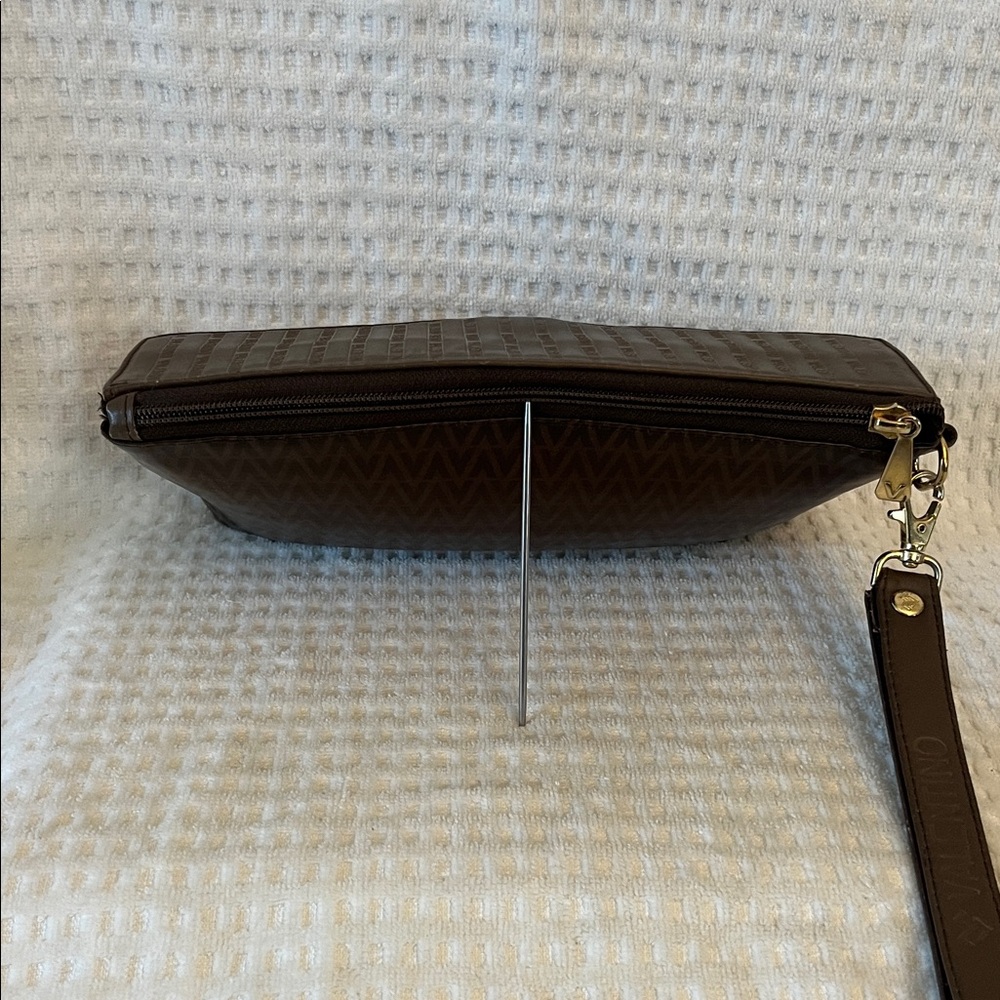 Mario Valentino Wristlet Clutch - Picture 9 of 13